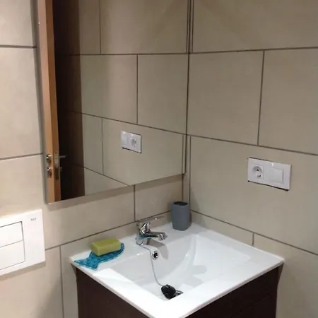Διαμέρισμα Nice Flat In